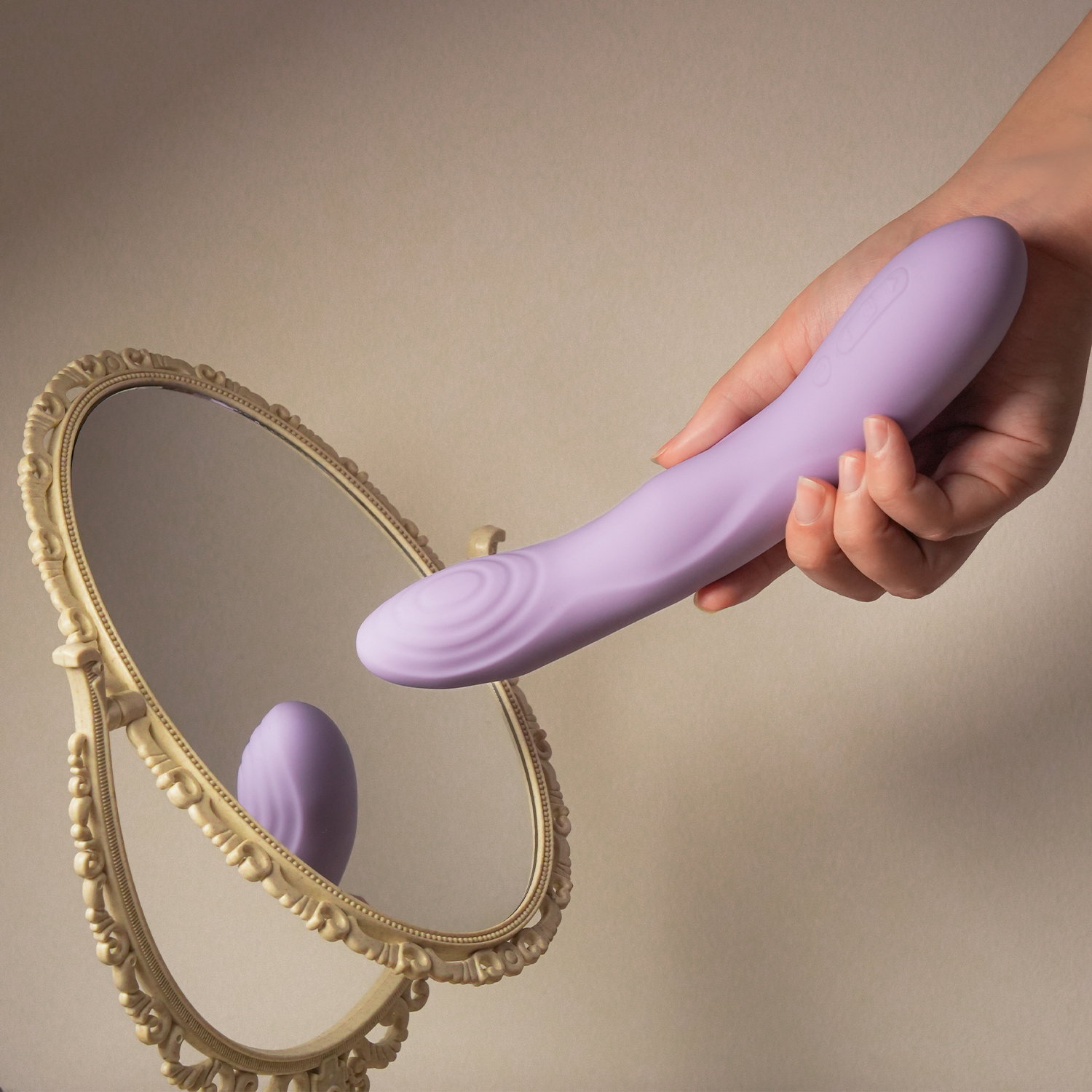 SVAKOM - Selena - Heating and Thrusting Vibrator with App Control - Pastel Lilac