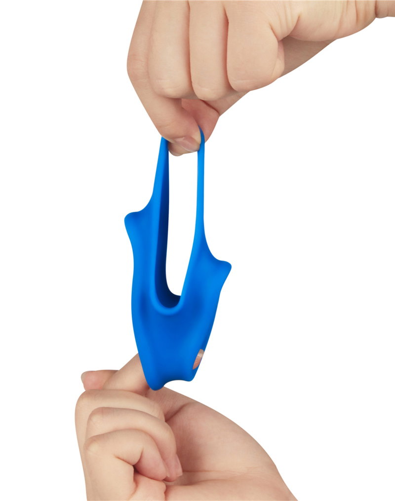 LoveToy - Pinnacle Pro - Trio Grip Enchancer Sleeve - Blue